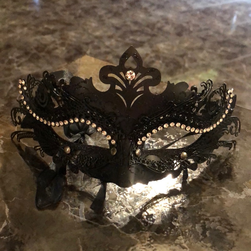 Party masquerading mask